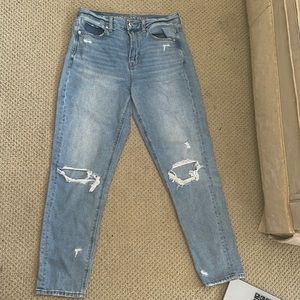 American eagle mom jean
